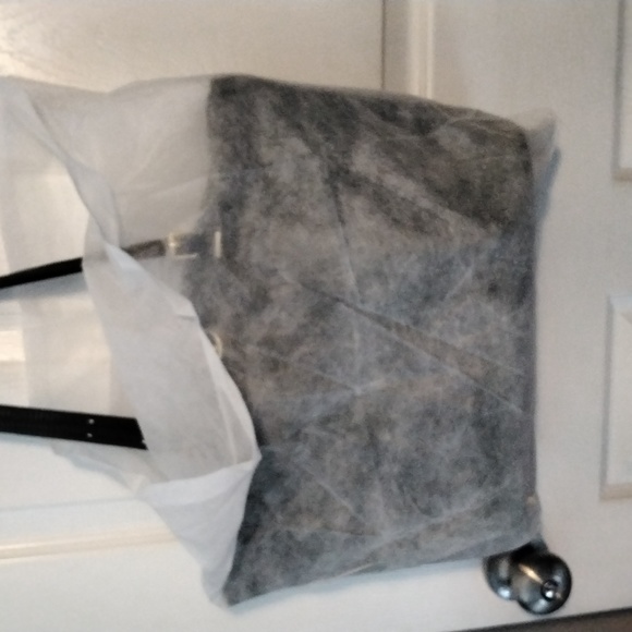 Purse - Picture 2 of 2